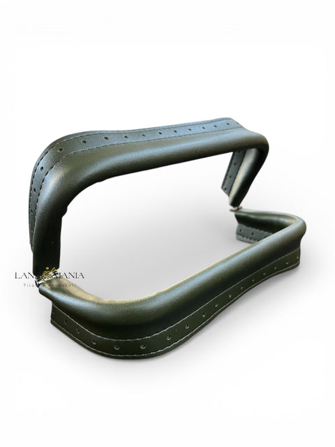 Chiusura a molla con rivestimento in ecopelle