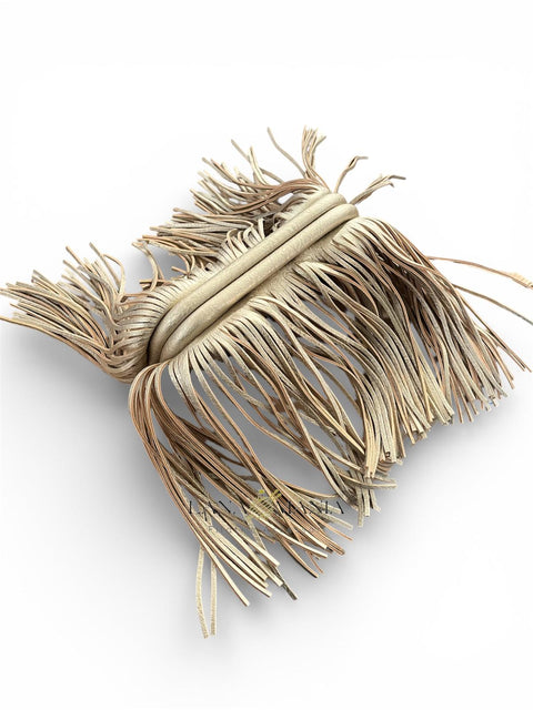 Chiusura a molla con frange