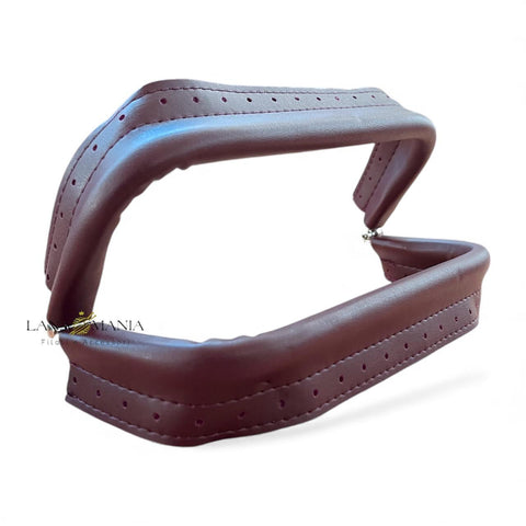 Chiusura a molla con rivestimento in ecopelle