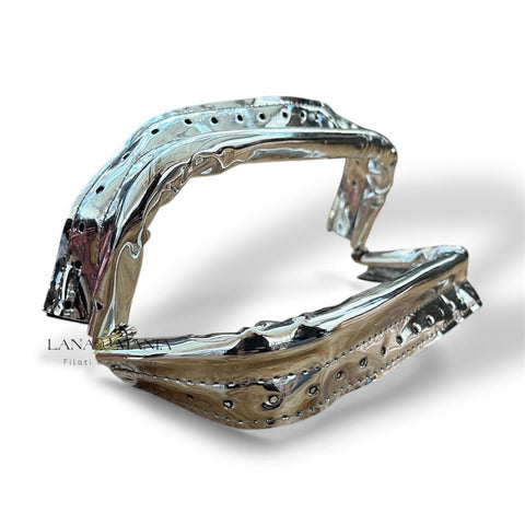 Chiusura a molla con rivestimento in ecopelle